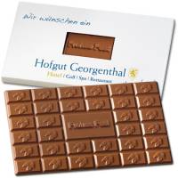 Individuelle Schokoladen-Tafeln im edlen Präsentkarton