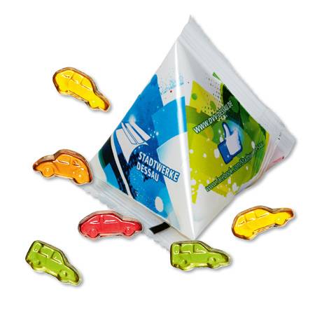 Fruchtgummi Autos in der Werbe-Pyramide